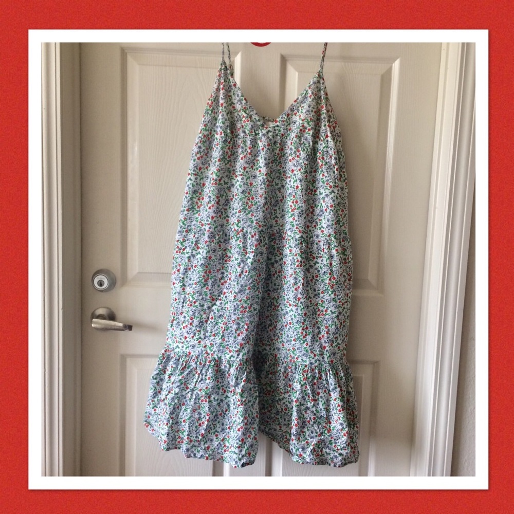 ❣️2/$20❣️ Old Navy Floral Dress